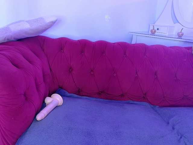 AnneBlueeyes live cam on BongaCams