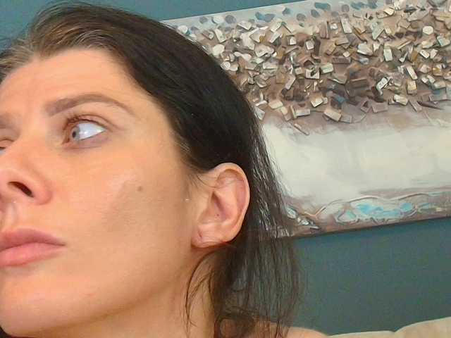 AnneBlueeyes live cam on BongaCams
