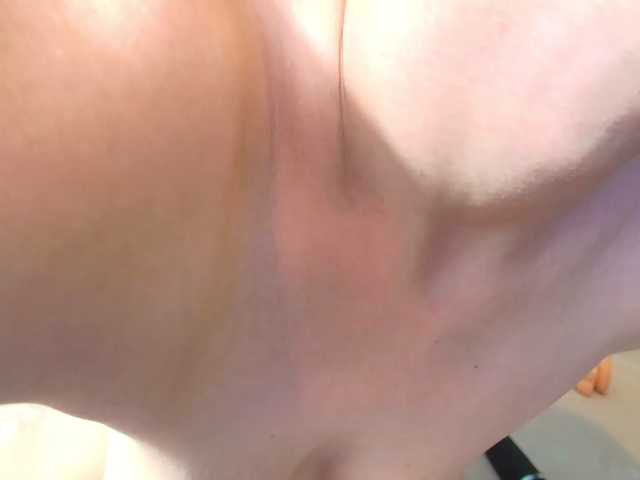 AnneBlueeyes live cam on BongaCams