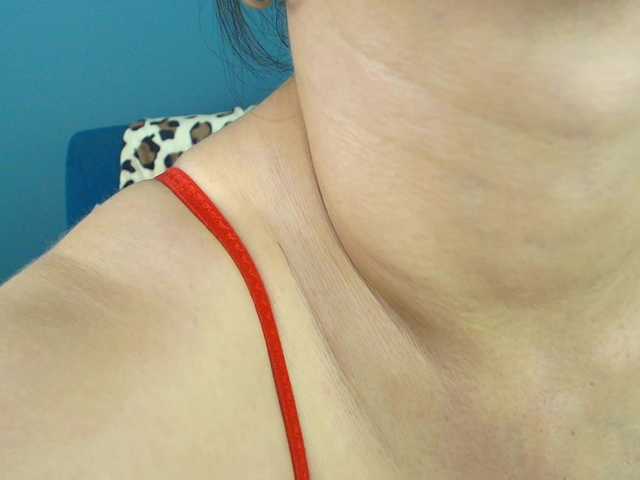 AnneBlueeyes live cam on BongaCams