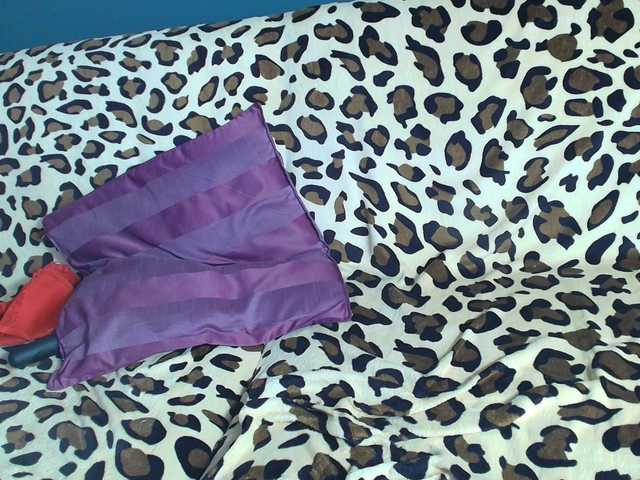 AnneBlueeyes live cam on BongaCams