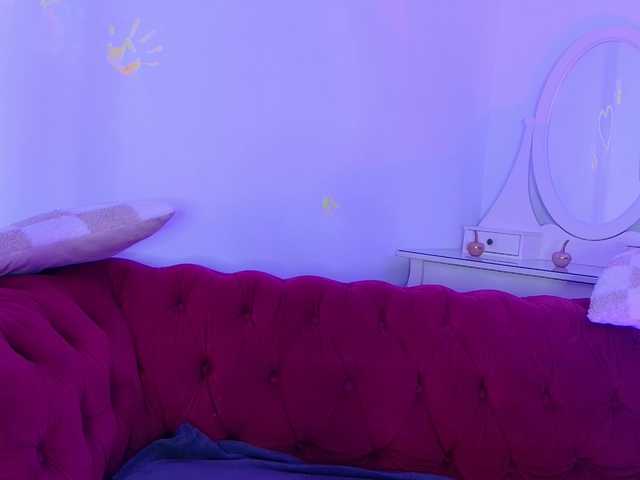 AnneBlueeyes live cam on BongaCams