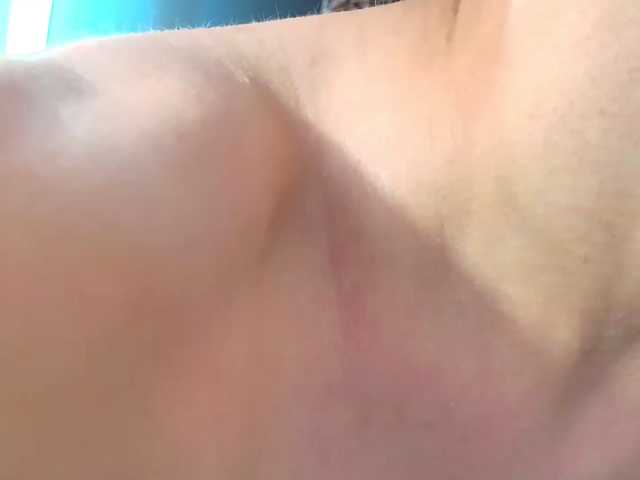 AnneBlueeyes live cam on BongaCams
