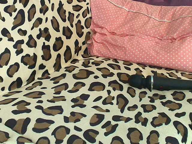 AnneBlueeyes live cam on BongaCams