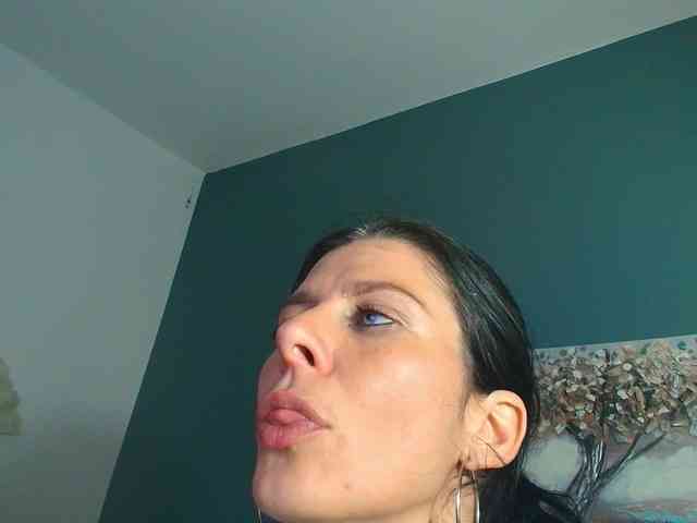 AnneBlueeyes webcam