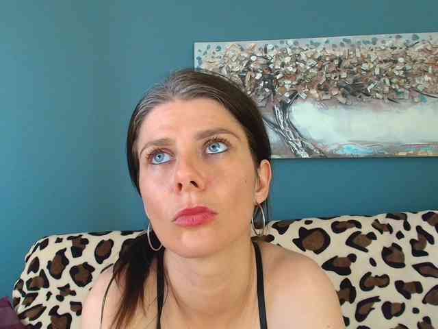 AnneBlueeyes webcam