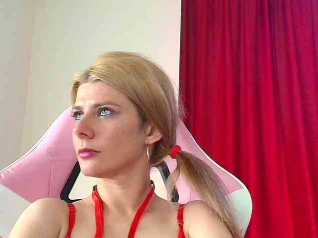 AnneBlueeyes webcam