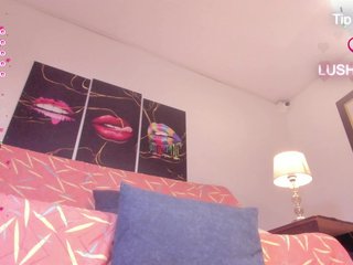 Yiovanna Porn Show
