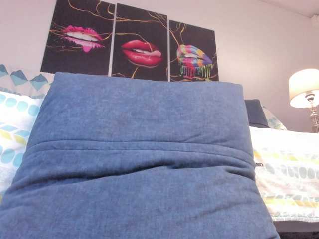 Yiovanna live cam on BongaCams