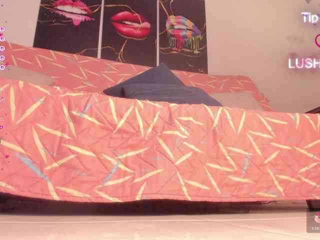 Yiovanna webcam