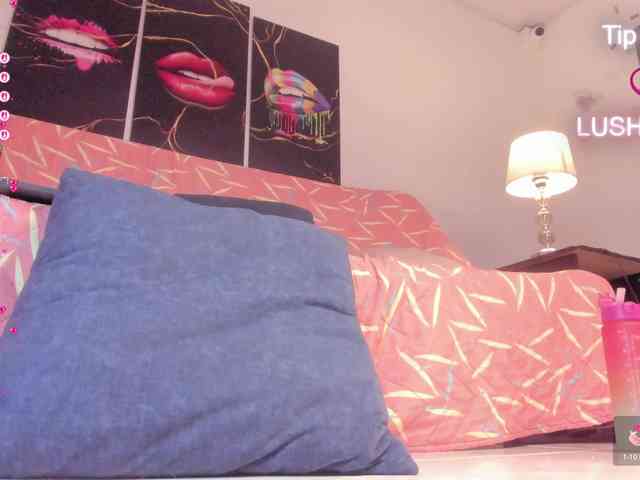 Yiovanna webcam