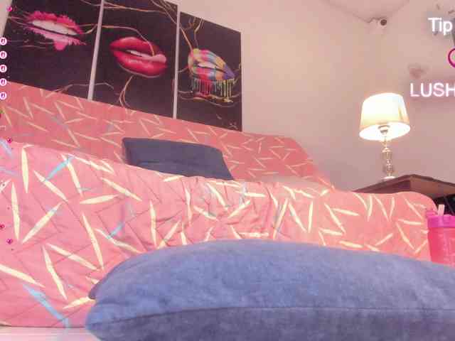 Yiovanna webcam