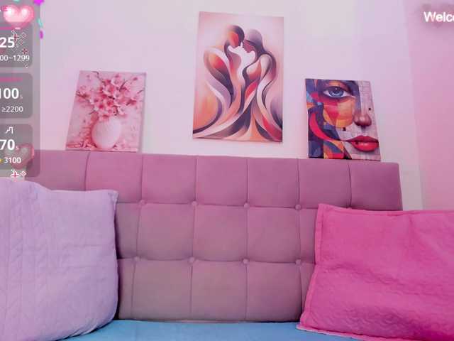 Hellen-star live webcam show