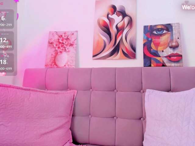 Hellen-star live webcam show