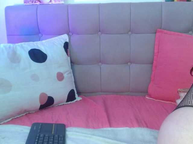 Hellen-star's BongaCams show and profile