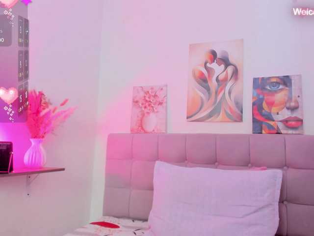 Hellen-star live webcam show