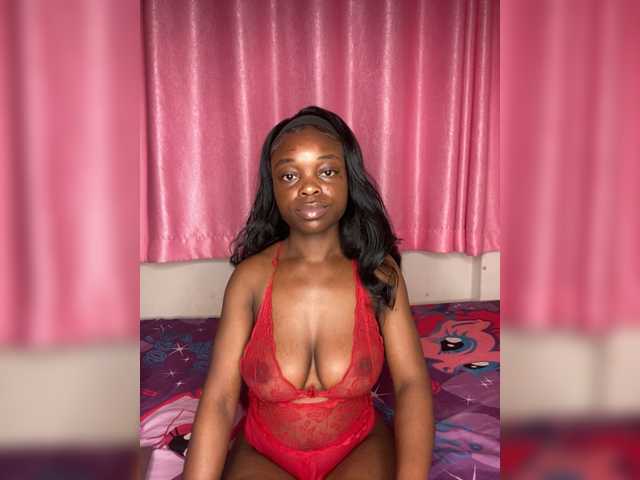 Delanxy live cam on BongaCams