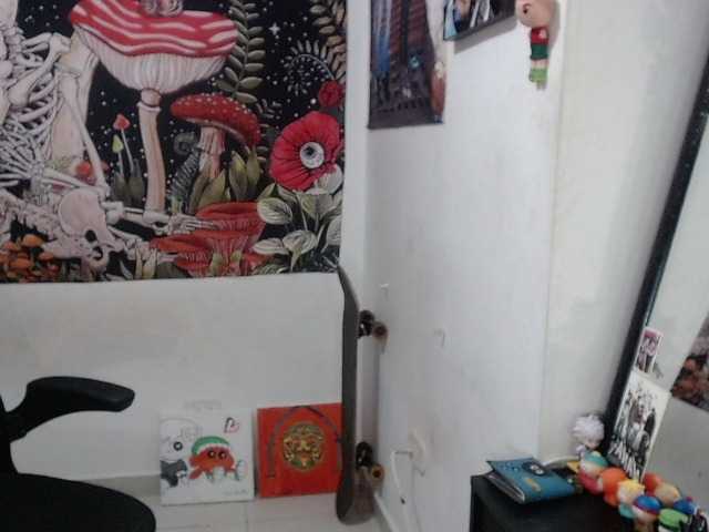 hachi-kitty's BongaCams show and profile