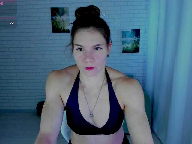 Lisa-Ray live cam