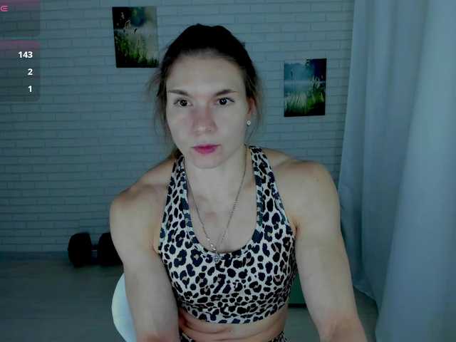 Lisa-Ray live cam preview