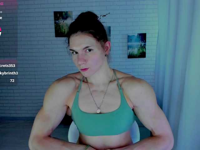 Lisa-Ray live cam