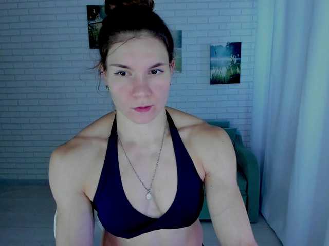 Lisa-Ray live webcam show