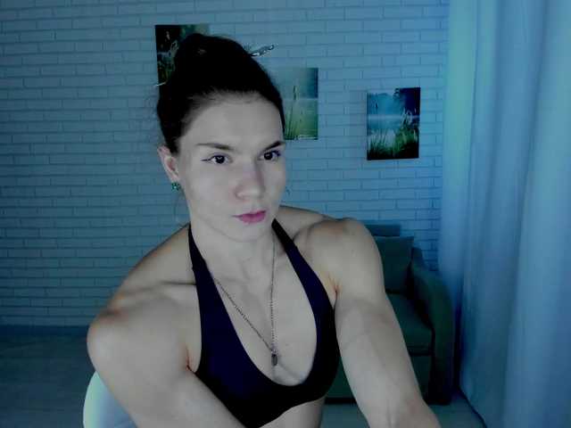 Lisa-Ray live webcam show