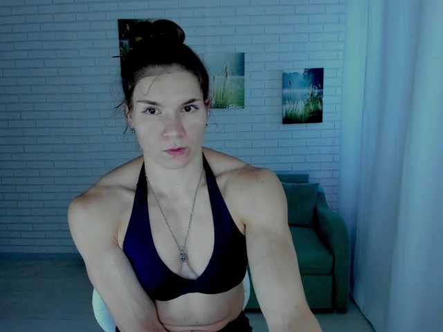Lisa-Ray live webcam show