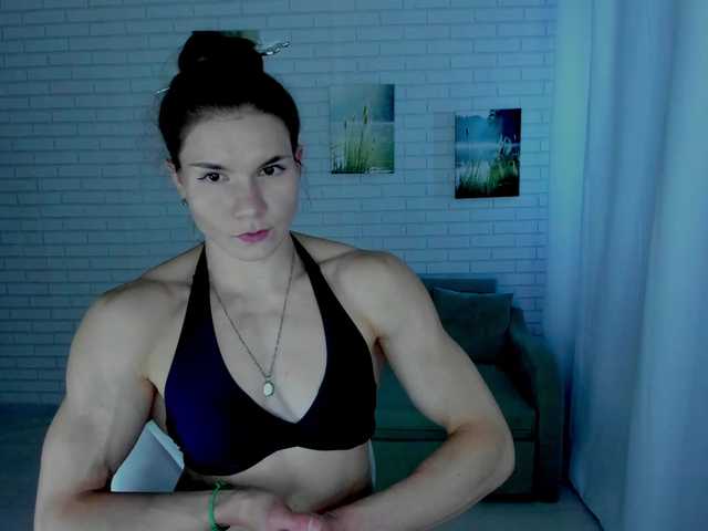 Lisa-Ray live webcam show