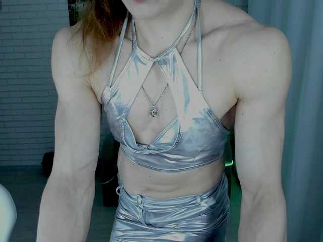 Lisa-Ray live cam on BongaCams