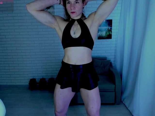 Lisa-Ray live webcam show
