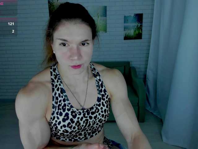 Lisa-Ray live cam