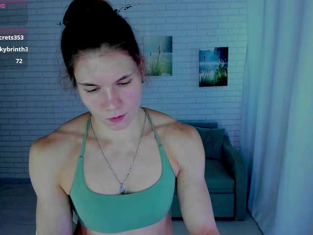 Lisa-Ray live webcam show