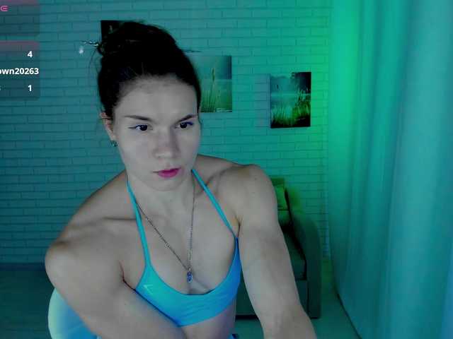 Lisa-Ray live webcam show