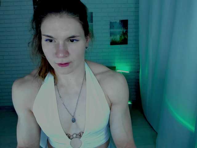 lisa-ray cam belle