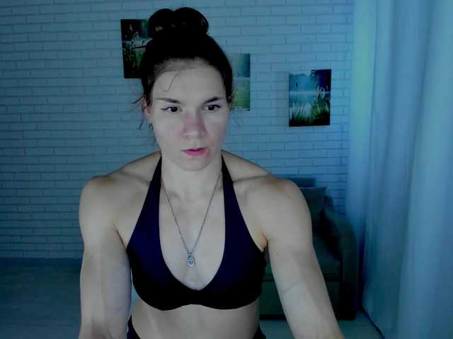 Lisa-Ray live webcam show