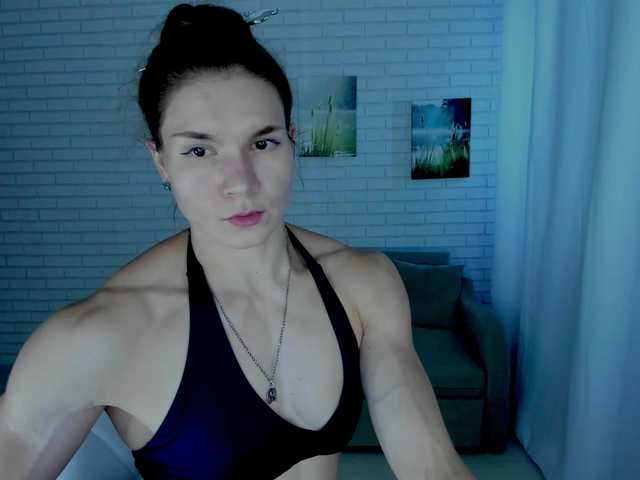Lisa-Ray live webcam show