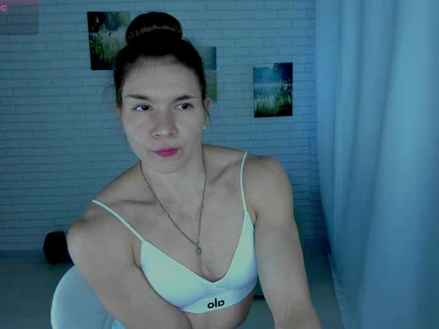 Lisa-Ray live cam on BongaCams