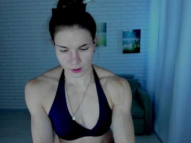 Lisa-Ray live webcam show