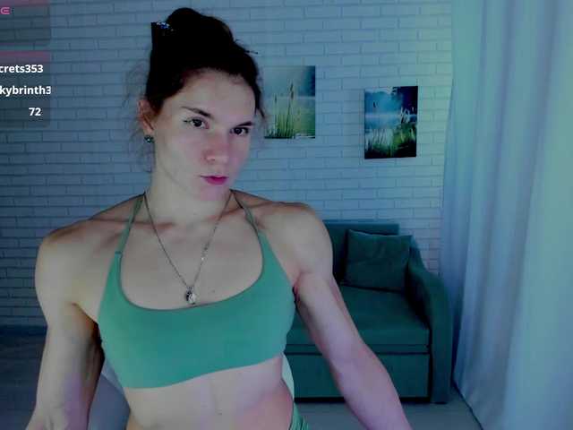 Lisa-Ray live webcam show