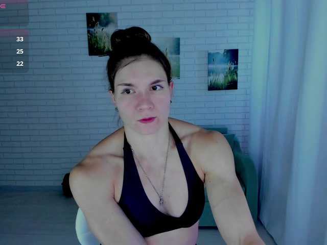 Lisa-Ray live webcam show