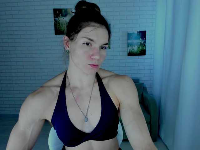 Lisa-Ray live webcam show