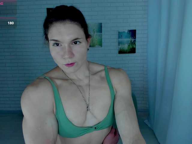 Lisa-Ray live webcam show