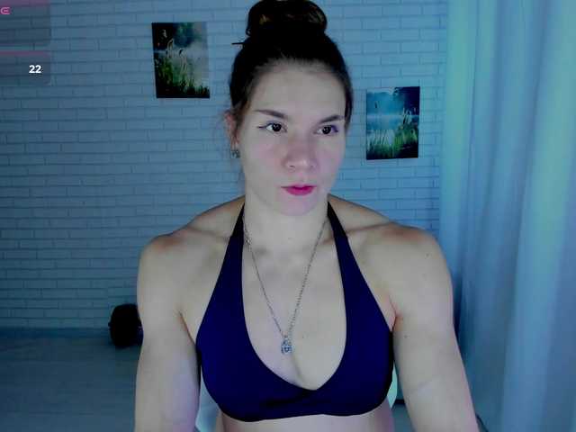 Lisa-Ray live webcam show