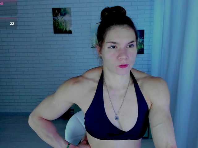 Lisa-Ray live webcam show
