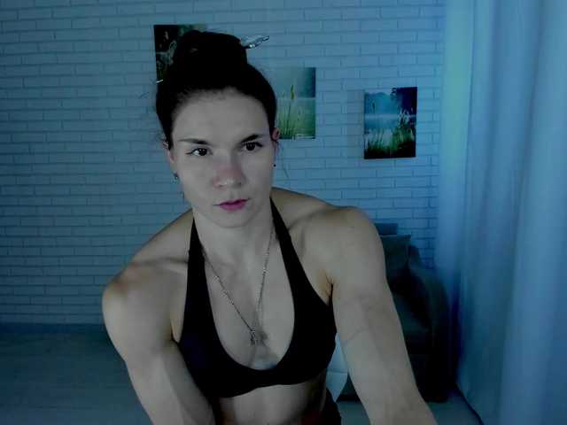 Lisa-Ray live webcam show