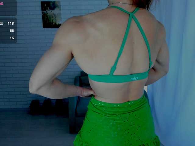 Lisa-Ray live cam preview