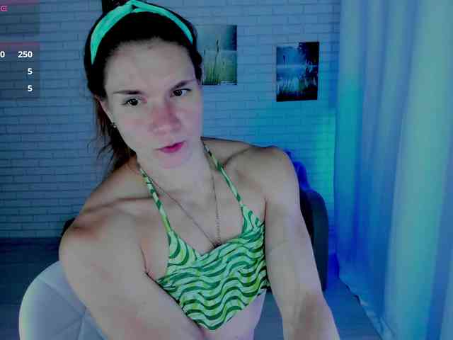 Lisa-Ray Sex Cam Show