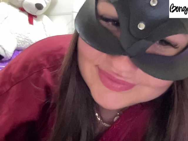 SweetStrawberry1 live cam on BongaCams