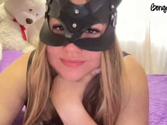 SweetStrawberry1, en vivo ahora en BongaCams